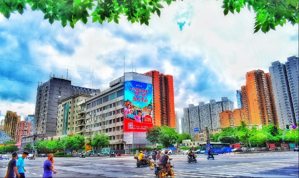 山西太原亲贤街气象LED大屏推荐